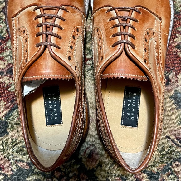 Barney’s New York Brown Leather Wing Tip Dress Shoes Size 42 or US Mens 9—-New - Picture 2 of 6